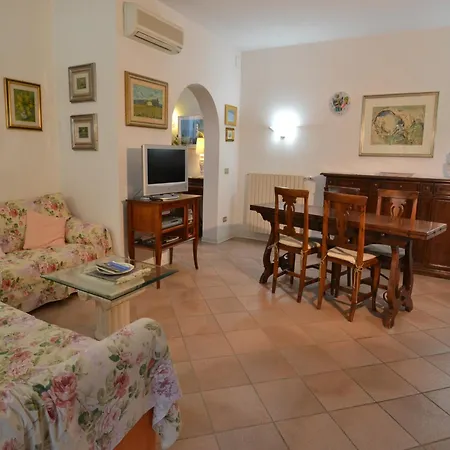 Holiday home Tuscan With Sea Views Montescudaio